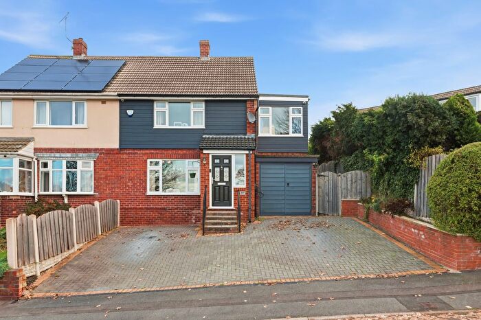 3 Bedroom Semi-Detached House For Sale In Cowley Lane, Sheffield, S35