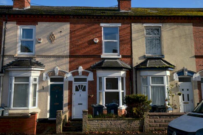 2 Bedroom House To Rent In Warren Road, Stirchley, B30