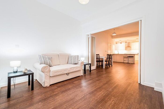 1 Bedroom Flat To Rent In Lewis Grove, London, SE13