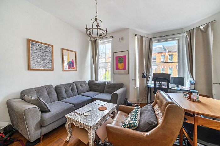 2 Bedroom Flat For Sale In Fermoy Road, Maida Hill, London, W9