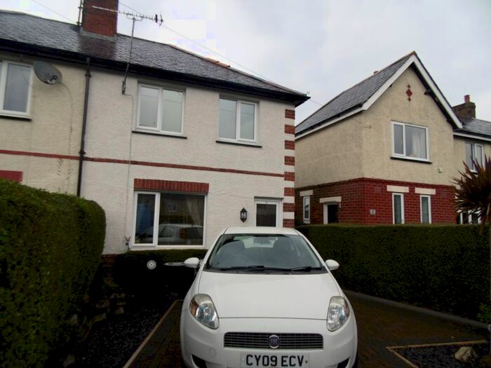 2 Bedroom Semi-Detached House To Rent In Groesffordd, Dwygyfylchi, Penmaenmawr LL34