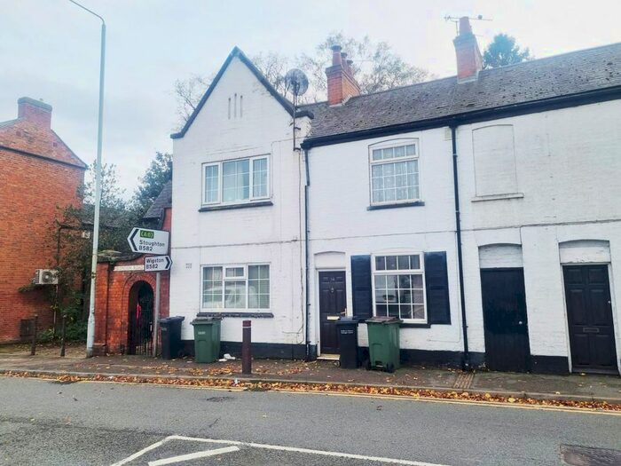 2 Bedroom Cottage To Rent In London Road, Oadby, LE2