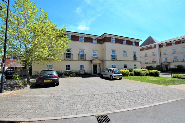 2 Bedroom Flat To Rent In Birkdale Close, Swindon SN25