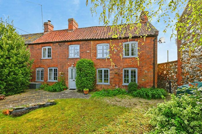 4 Bedroom Semi-Detached House For Sale In High Street, Ringstead, Hunstanton, Norfolk, PE36