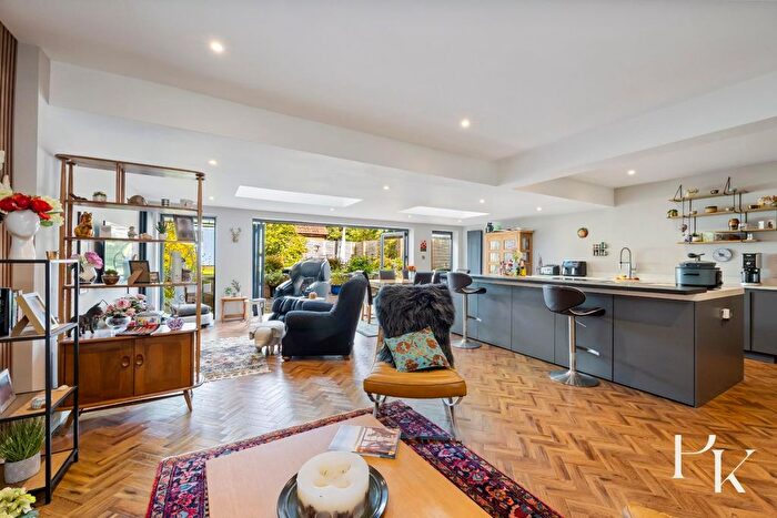 5 Bedroom Detached House For Sale In Woodland Drive, Hove Park, BN3