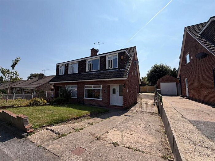 3 Bedroom Semi-Detached House For Sale In Highwood Avenue, Moortown, LS17