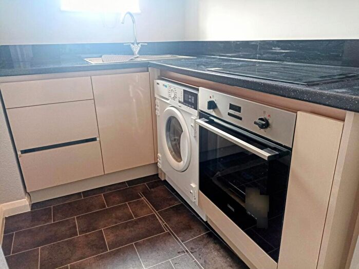 1 Bedroom Apartment To Rent In Craufurd Rise, Maidenhead, SL6