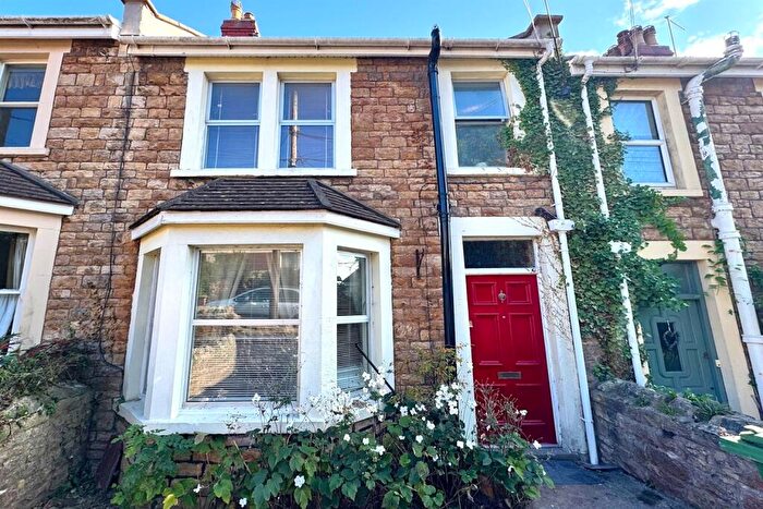 3 Bedroom House To Rent In Combe Avenue, BS20
