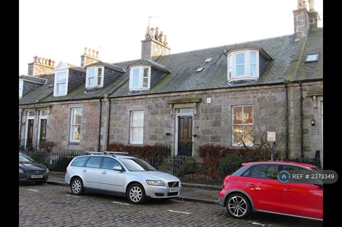 2 Bedroom Flat To Rent In Albert Terrace, Aberdeen, AB10