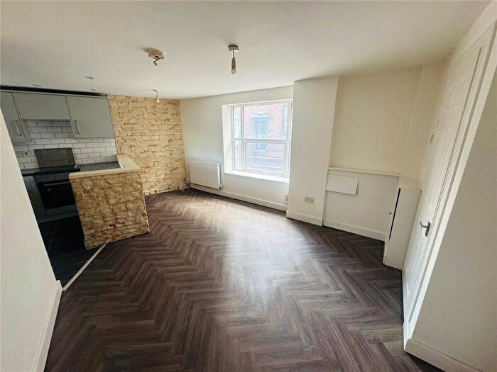 2 Bedroom Terraced House To Rent In Oxford Road, Macclesfield, Cheshire, SK11