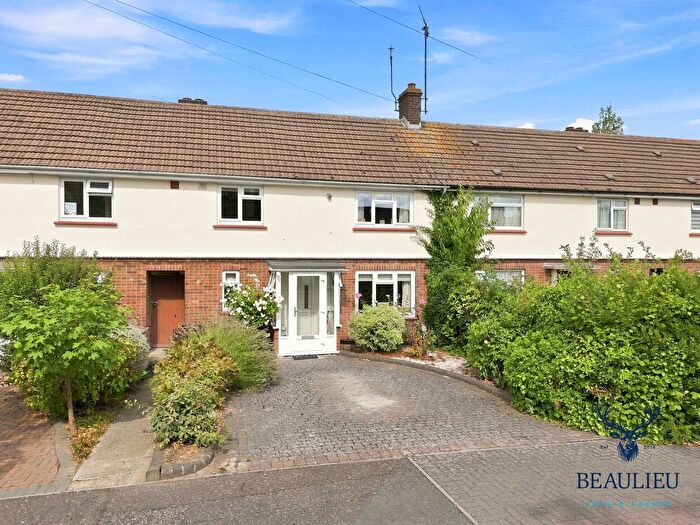 2 Bedroom Terraced House For Sale In Sawkins Gardens, Chelmsford, CM2