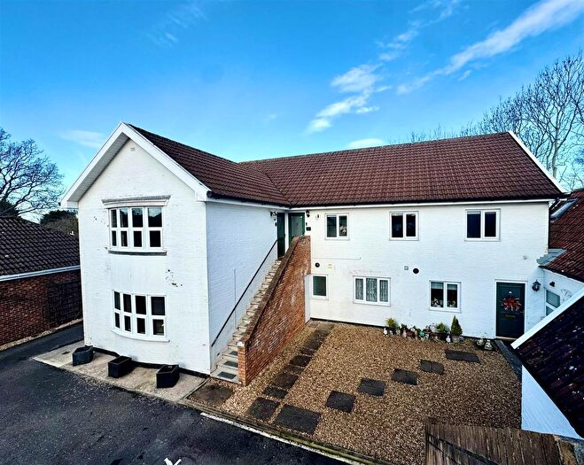 2 Bedroom Flat For Sale In Stoddens Road, Burnham-On-Sea, TA8