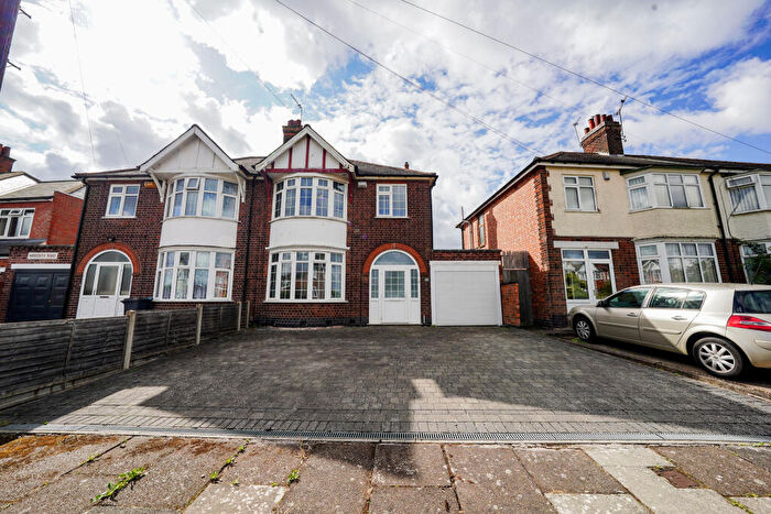 3 Bedroom Semi-Detached House To Rent In Meredith Road, Leicester, Leicestershire, LE3