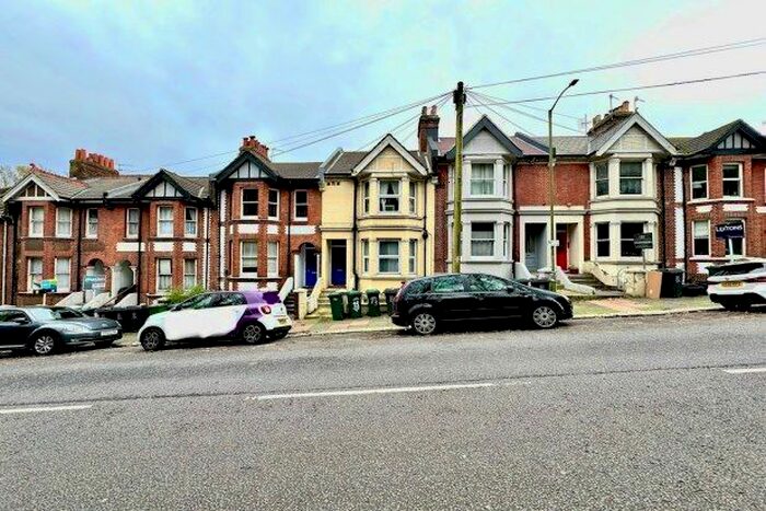 1 Bedroom Flat To Rent In Millers Road, Brighton, BN1