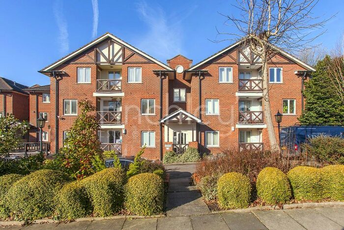 2 Bedroom Flat To Rent In Holden Road, Woodside Park, N12