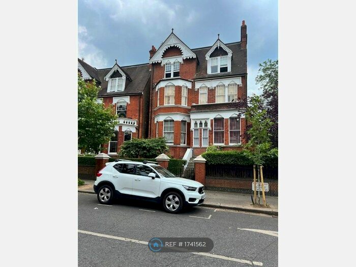 2 Bedroom Flat To Rent In London, London, W10