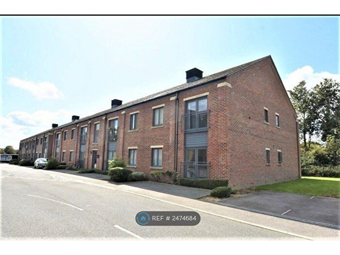 2 Bedroom Flat To Rent In Malden House, Gosport, PO12