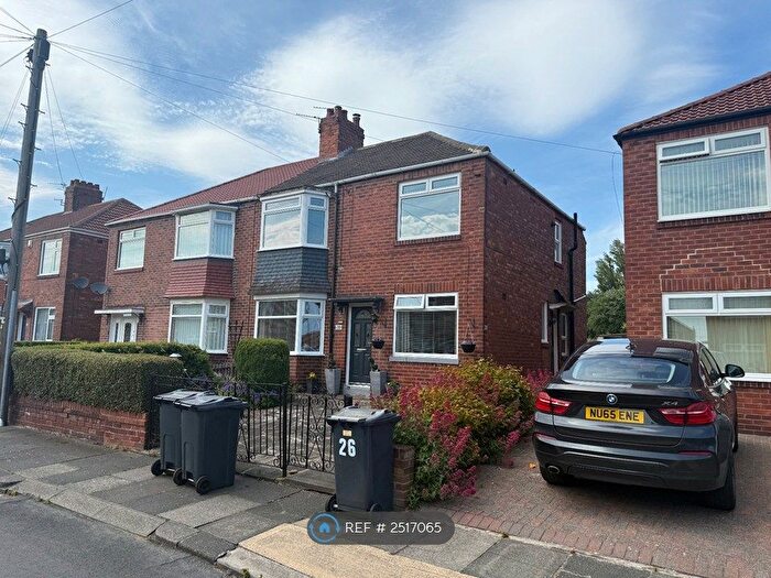 2 Bedroom Flat To Rent In Deneholm, Newcastle, NE28