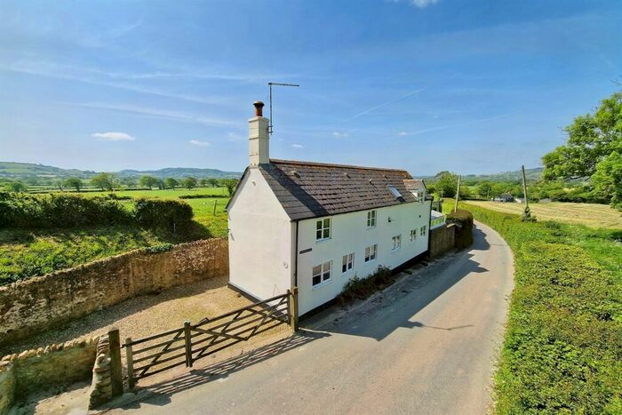 3 Bedroom Detached House For Sale In Bridport, DT6