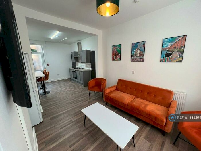 6 Bedroom End Of Terrace House To Rent In Saxony Road, Liverpool, L7