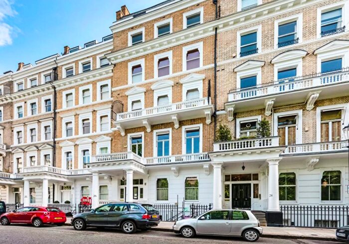 Studio To Rent In Queen's Gate Gardens, London, SW7