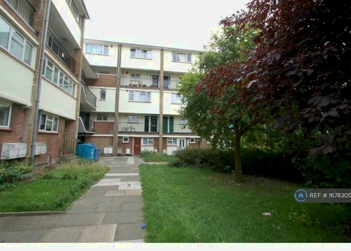 2 Bedroom Flat To Rent In Spring Hills, Harlow, CM20