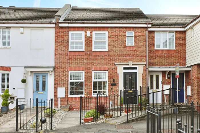 3 Bedroom Terraced House For Sale In St. Matthews Close, Renishaw, Sheffield, S21