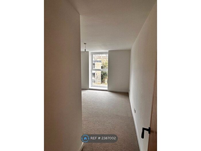 4 Bedroom Terraced House To Rent In The Maltings, Frome, BA11