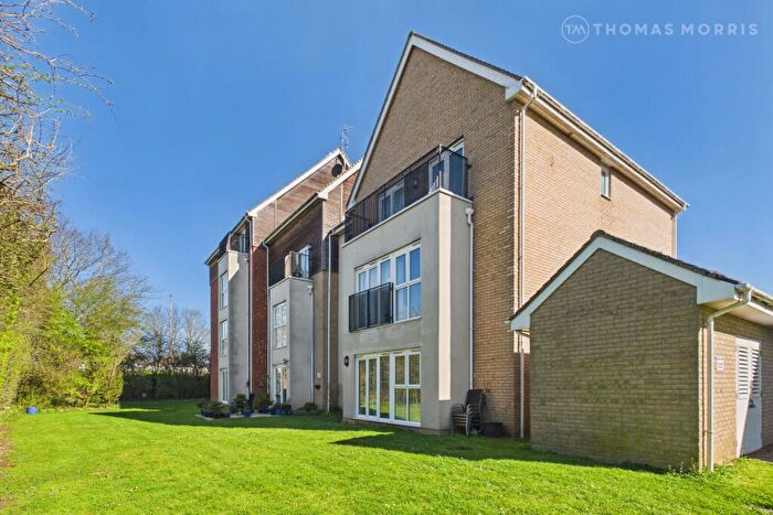 2 Bedroom Apartment For Sale In Linton Close, Eaton Socon, St. Neots, Cambridgeshire, PE19