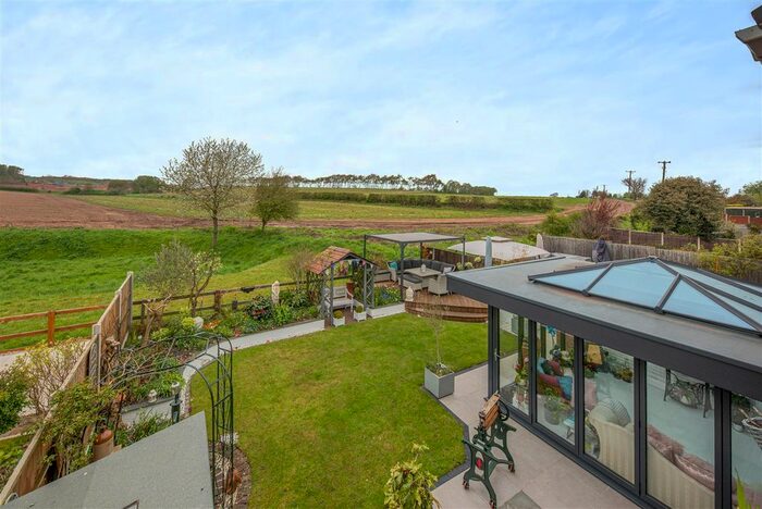 5 Bedroom Property For Sale In Garnet Close, Stonnall, Walsall, WS9