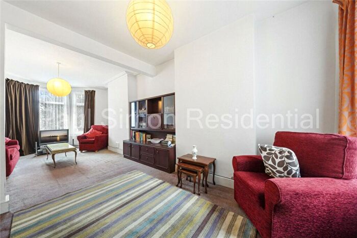3 Bedroom Terraced House For Sale In Warwick Gardens, Harringay, London, N4