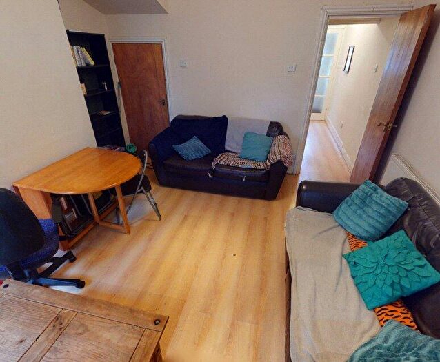 5 Bedroom Terraced House For Sale In Dawlish Road, Birmingham, West Midlands, B29