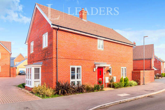 4 Bedroom Detached House To Rent In Berryfields, Aylesbury, HP18