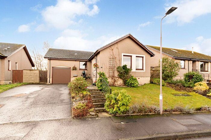 4 Bedroom Detached Bungalow For Sale In Rennie Place, East Linton, East Lothian, EH40