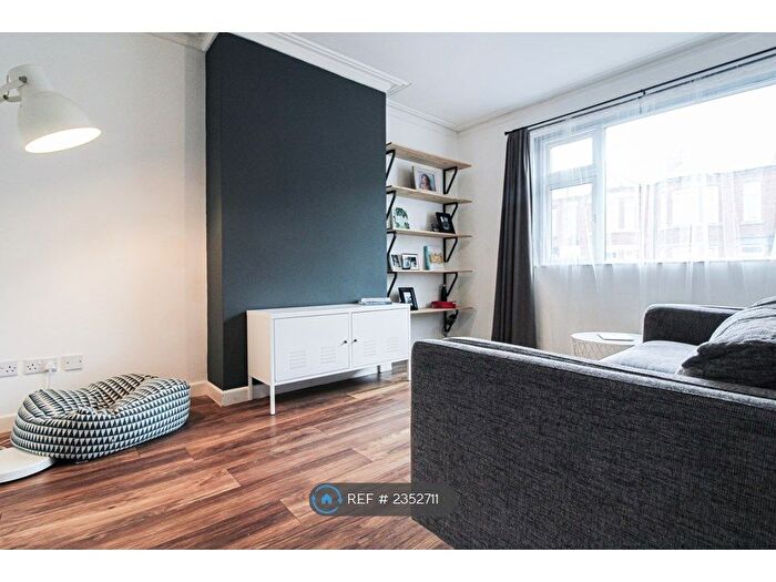 3 Bedroom Semi-Detached House To Rent In Hungerford Road, Crewe, CW1