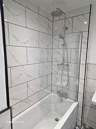 7 Bedroom Terraced House To Rent In Clayton Park Square, Newcastle Upon Tyne, NE2