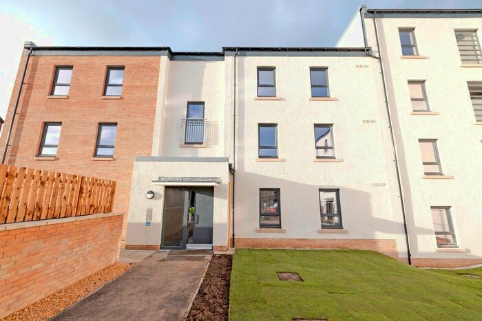 2 Bedroom Flat For Sale In Flat, Canal Quarter, Winchburgh, EH52