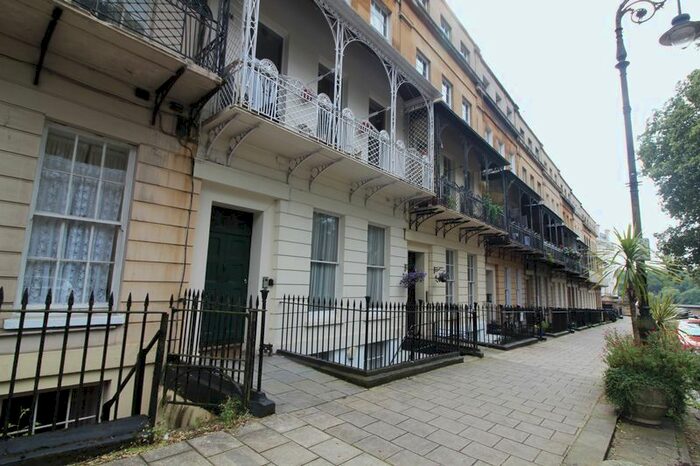 1 Bedroom Flat To Rent In Caledonia Place, Bristol, BS8