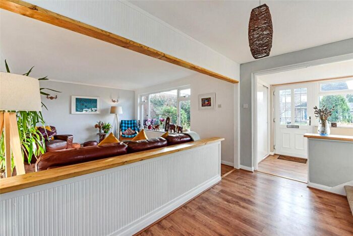 3 Bedroom Detached House For Sale In Gloucester Way, Chichester, West Sussex, PO19