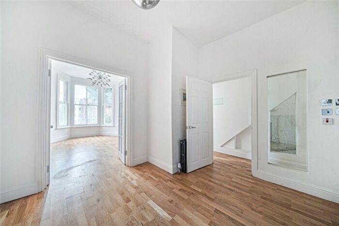 1 Bedroom Flat For Sale In Devonshire Road, London, SE23