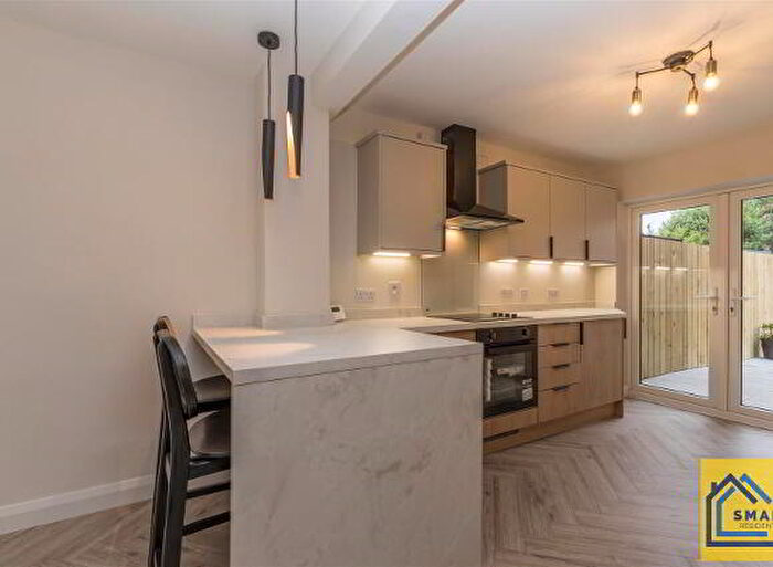 2 Bedroom Apartments To Rent In Edenvale Crescent, Belfast, BT4