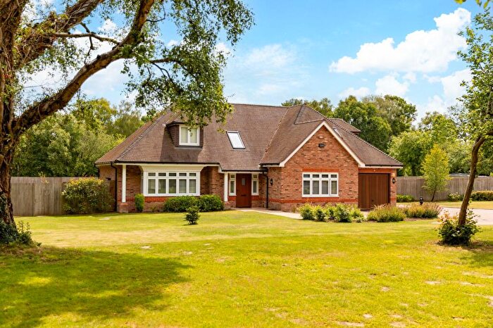 4 Bedroom Detached Bungalow For Sale In West Park Road, Copthorne, RH10