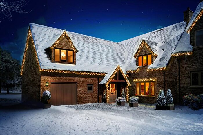 4 Bedroom Detached House For Sale In The Walled Garden, Kingham, Chipping Norton, OX7