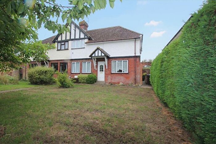 3 Bedroom Semi Detached House For Sale In Haverhill Road, Kedington, Suffolk, CB9