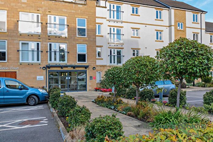 2 Bedroom Apartment For Sale In Railway Road, Ilkley, LS29