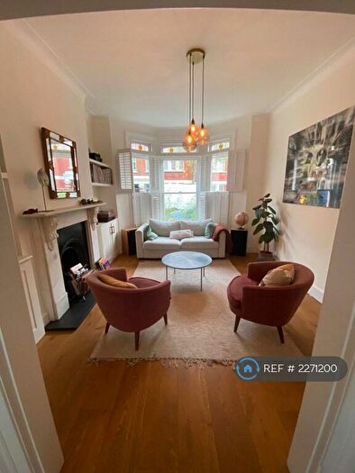 3 Bedroom Terraced House To Rent In Calabria Road, London, N5