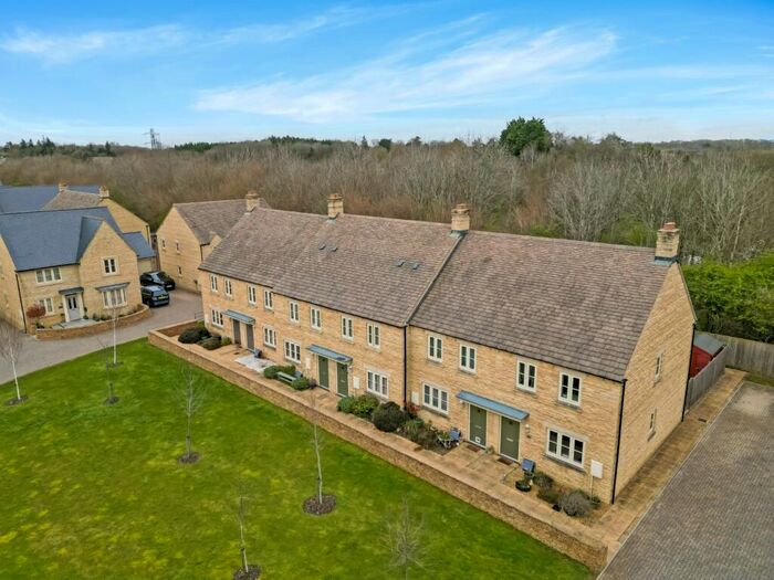 3 Bedroom Terraced House To Rent In Clappen Close, Cirencester, Gloucestershire, GL7