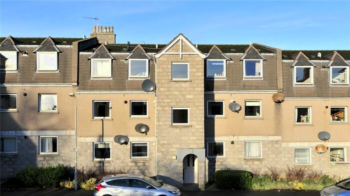 2 Bedroom Flat To Rent In Caroline Apartments, Aberdeen, AB25