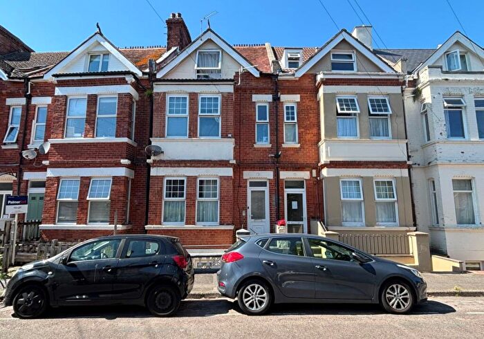 2 Bedroom Flat For Sale In Flat, Windsor Road, Bournemouth, Dorset, BH5