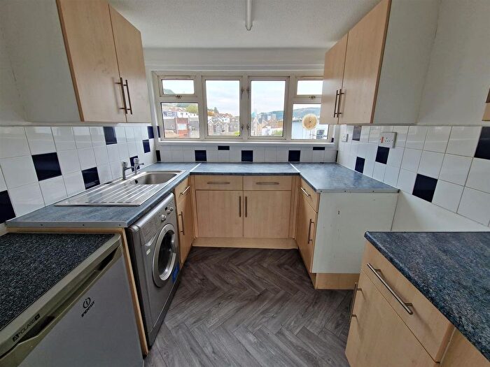 1 Bedroom Flat To Rent In Page Street, Central Swansea, SA1